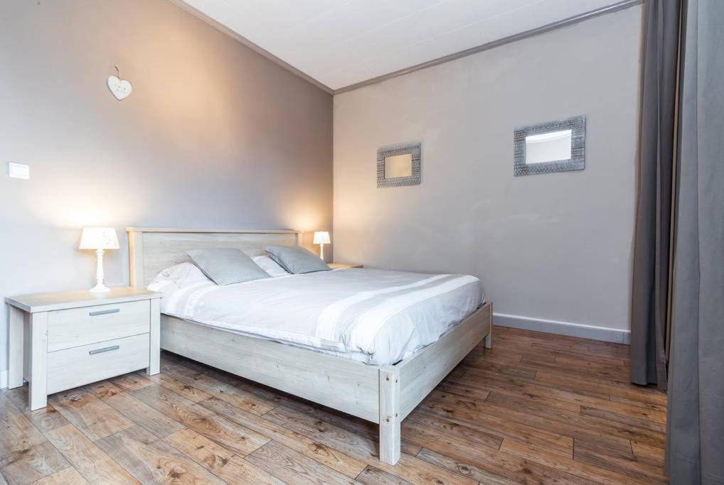 Charmant Appartement Met Zicht Damse Vaart @Brugge Exteriör bild