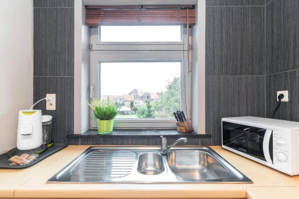 Charmant Appartement Met Zicht Damse Vaart @Brugge Exteriör bild